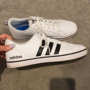 Men’s Adidas sneakers